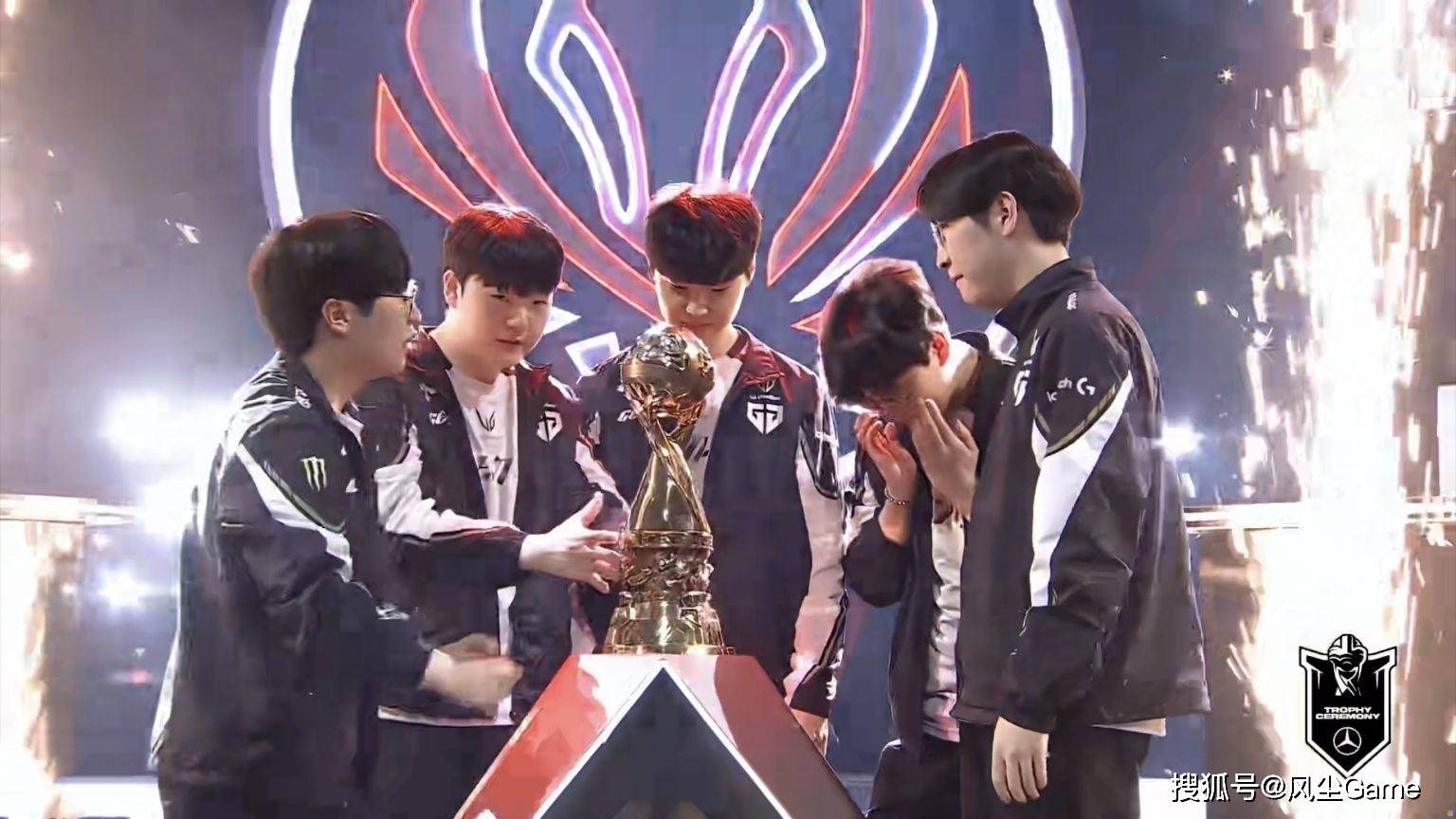LOL歷(lì)史(shǐ)最强战队诞生！23连胜拿下MSI冠军，Faker被對(duì)位FMVP