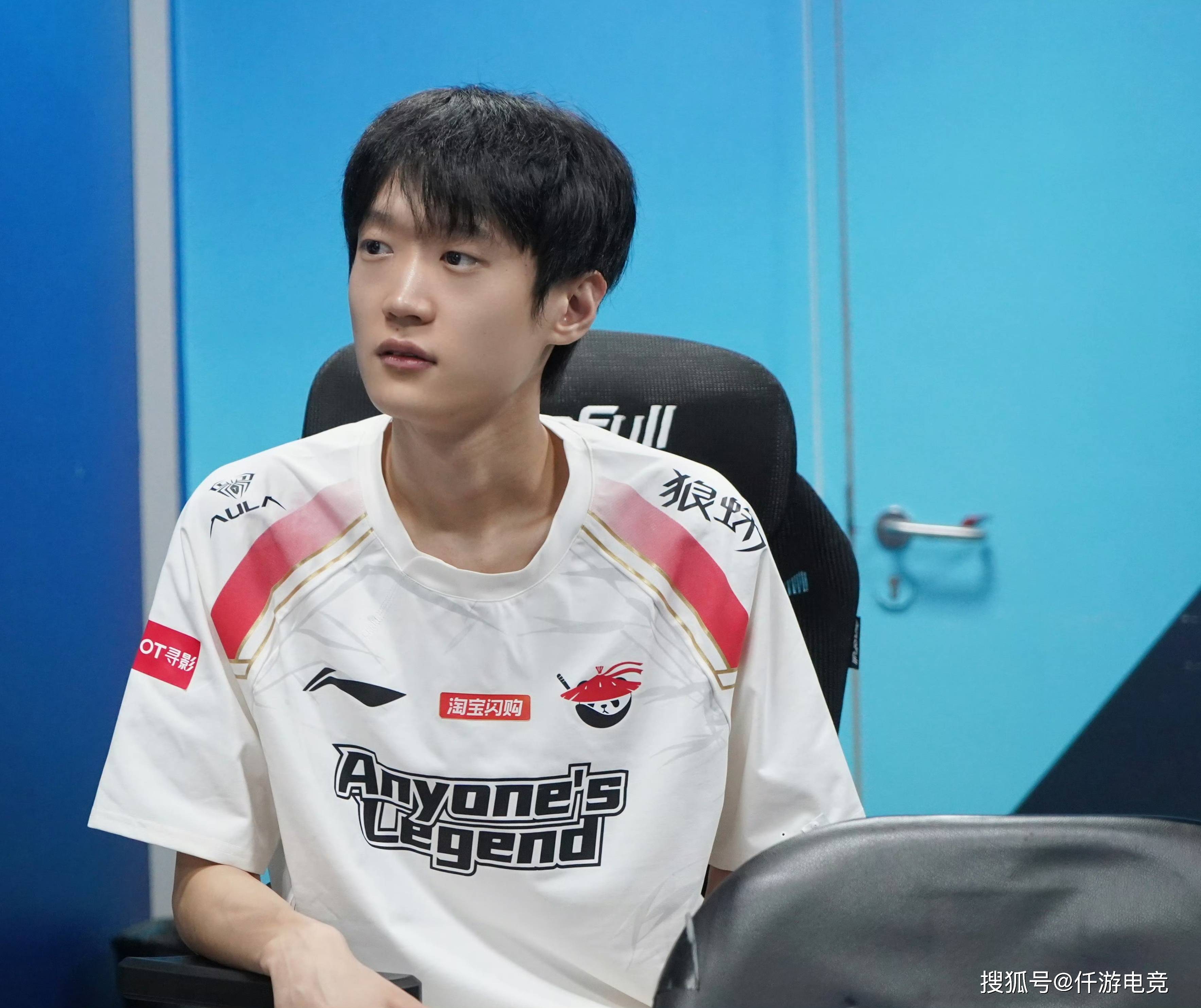 BLG-Jiejie?LOL主播:这不可能!官方回应Shadow就是意大利籍!